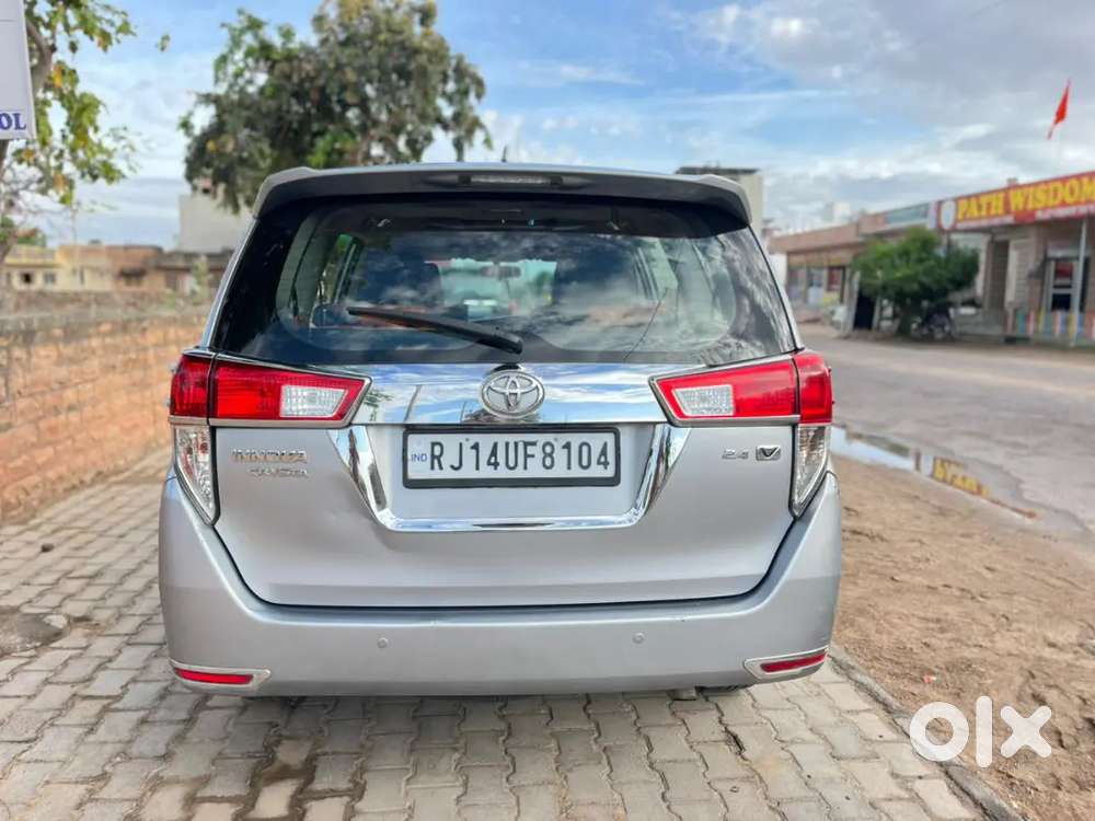 Toyota Innova Crysta 2018