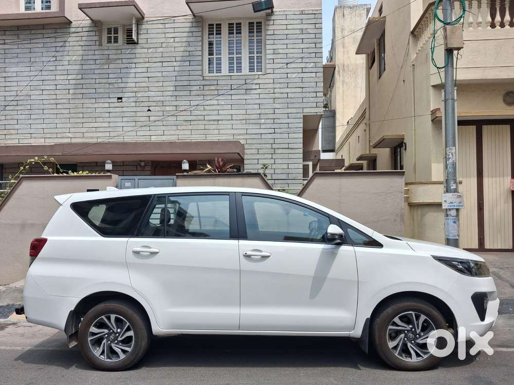 Toyota Innova Crysta