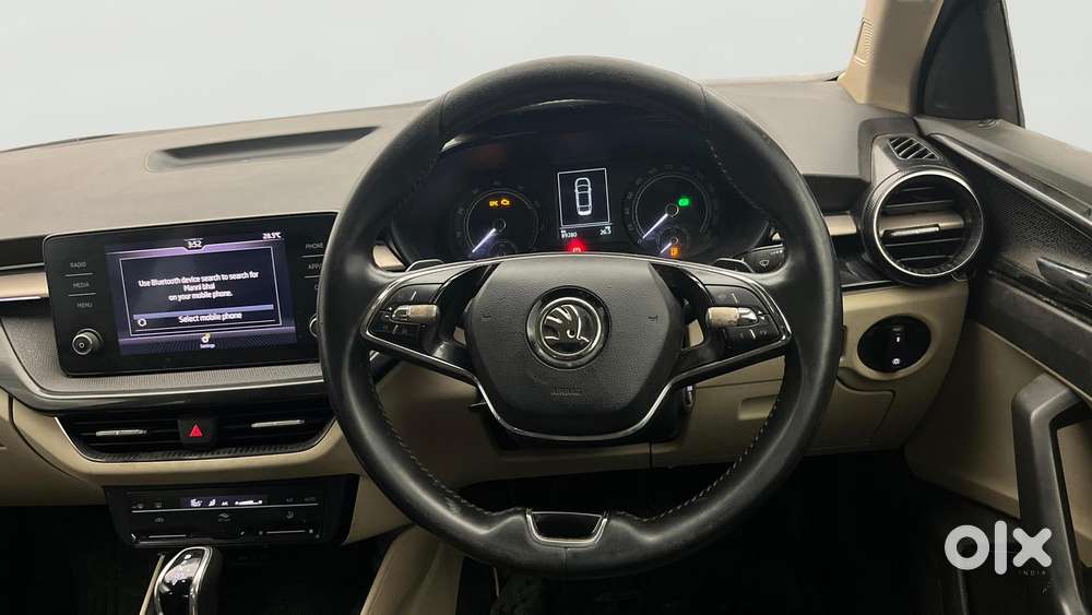 Skoda Slavia 1.0 Ambition Tsi At, 2023, Petrol