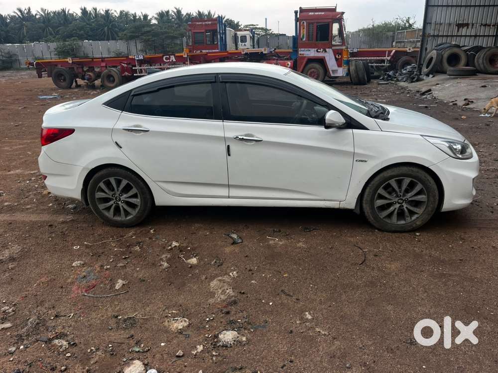 Hyundai Fluidic Verna 2014