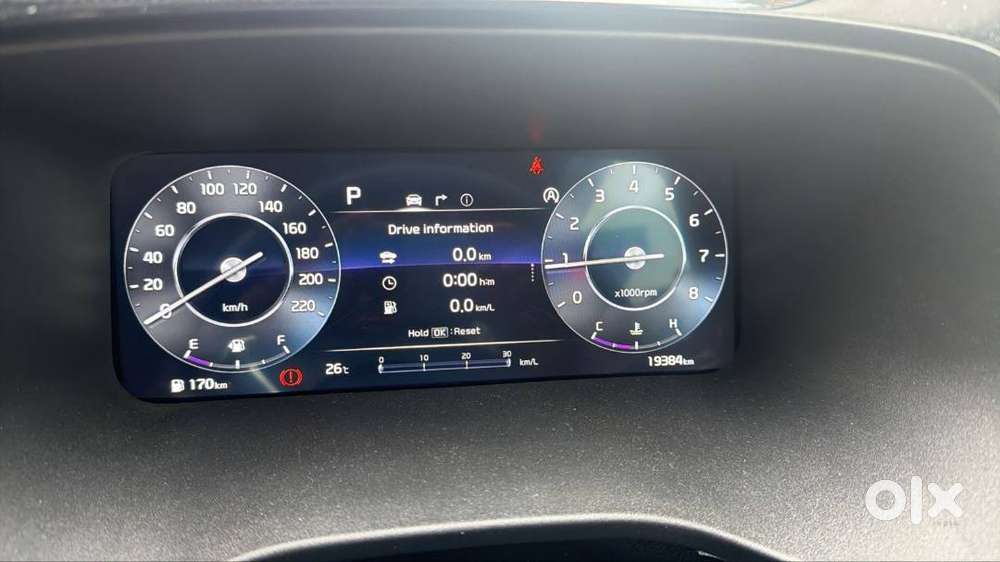 Kia Carens 2015 Petrol