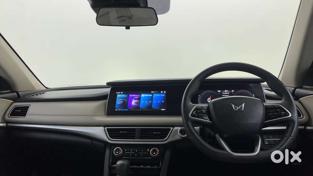 Mahindra Xuv700 2.2 Ax 7 Diesel At Luxury Pack Str, 2023, Diesel