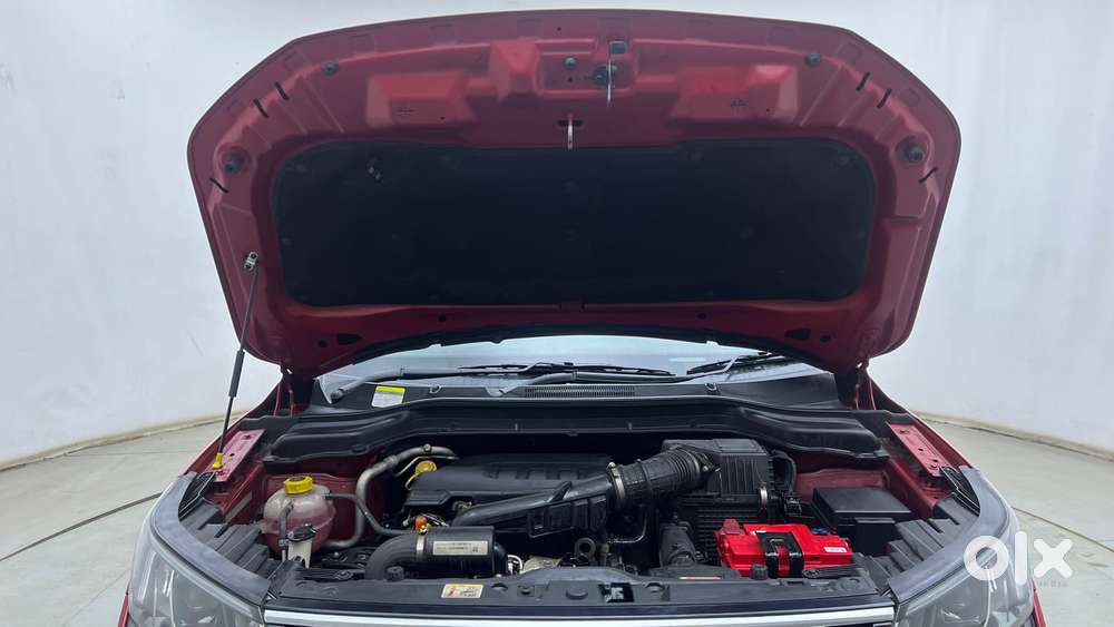 Mahindra Xuv300 W8 Option Dual Tone, 2021, Petrol