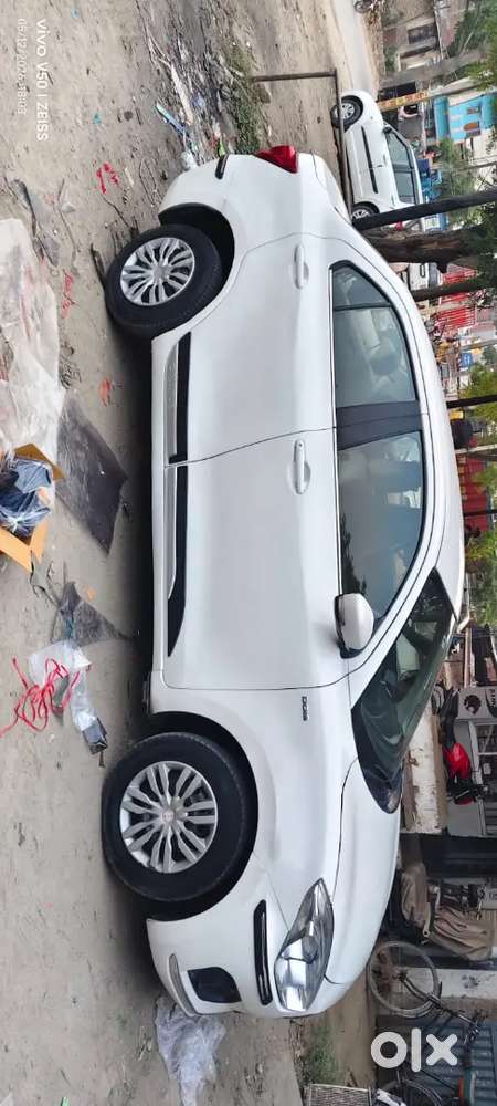 Maruti Suzuki Dzire Lxi 2028
