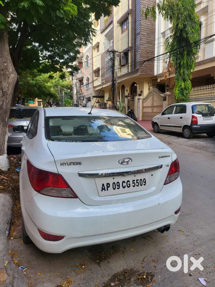 Hyundai Verna 1.6 Sx 2011