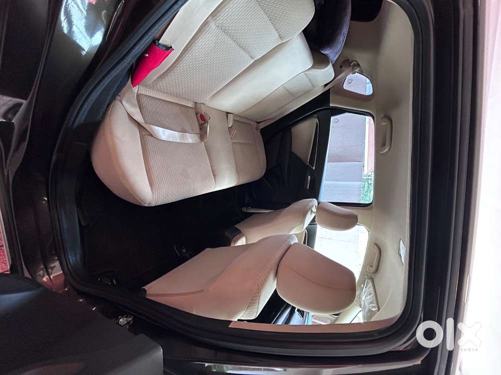 Honda Jazz Petrol Full Option