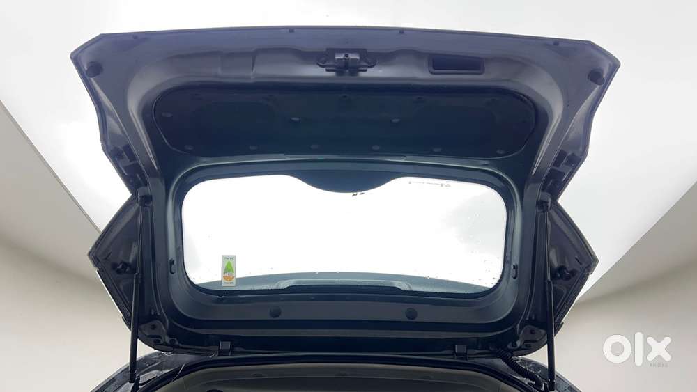 Tata Nexon 1.2 Revotron Xma Amt (s), 2022, Petrol