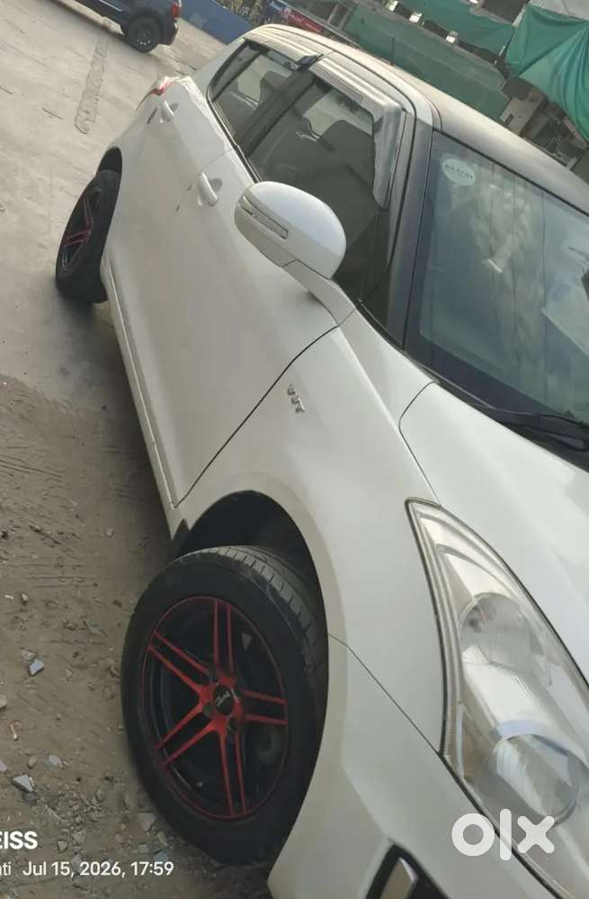 Maruti Suzuki Swift 2015
