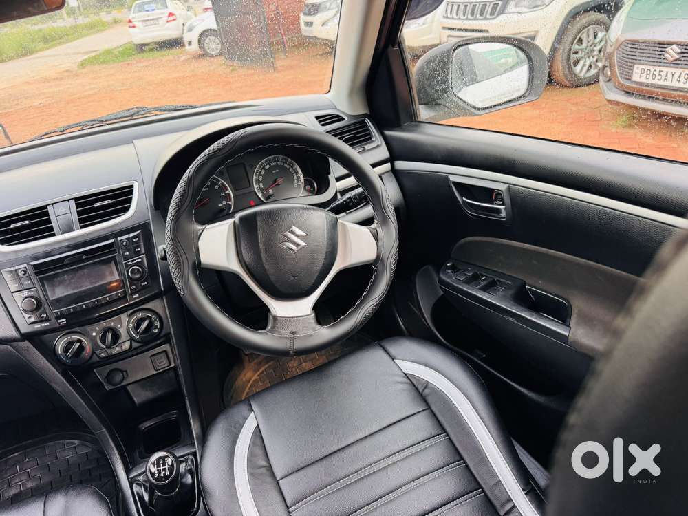 Maruti Suzuki Swift Vxi 1.2 Abs Bs-iv, 2015, Petrol