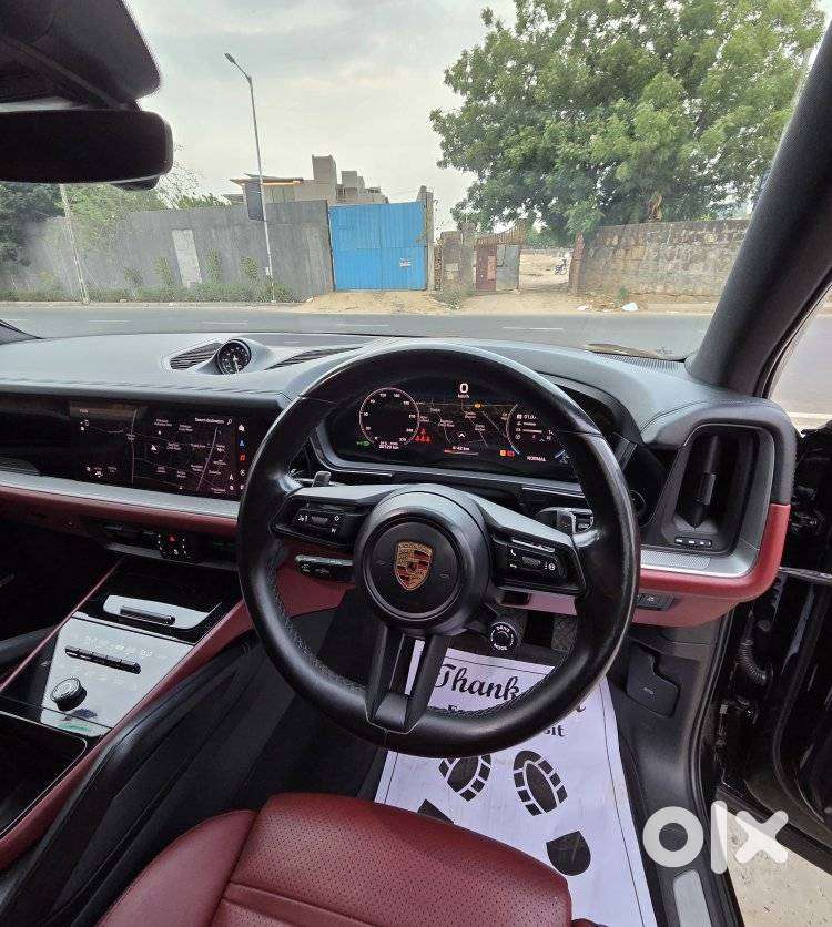 Porsche Cayenne S Tiptronic, 2024, Petrol