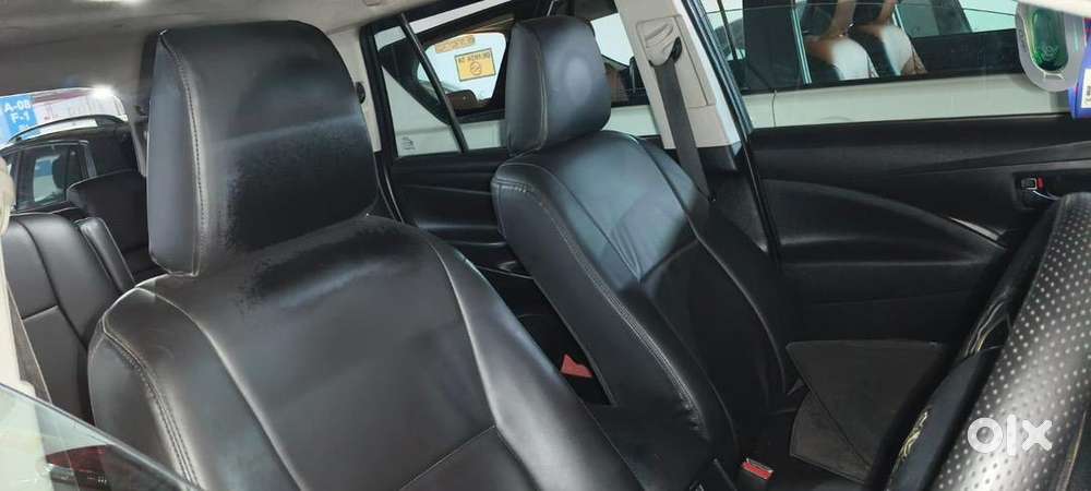 Toyota Innova Crysta 2017 Petrol Well Maintained