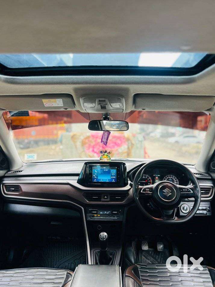 Maruti Suzuki Brezza 1.5 Zxi Smart Hybrid, 2022, Petrol