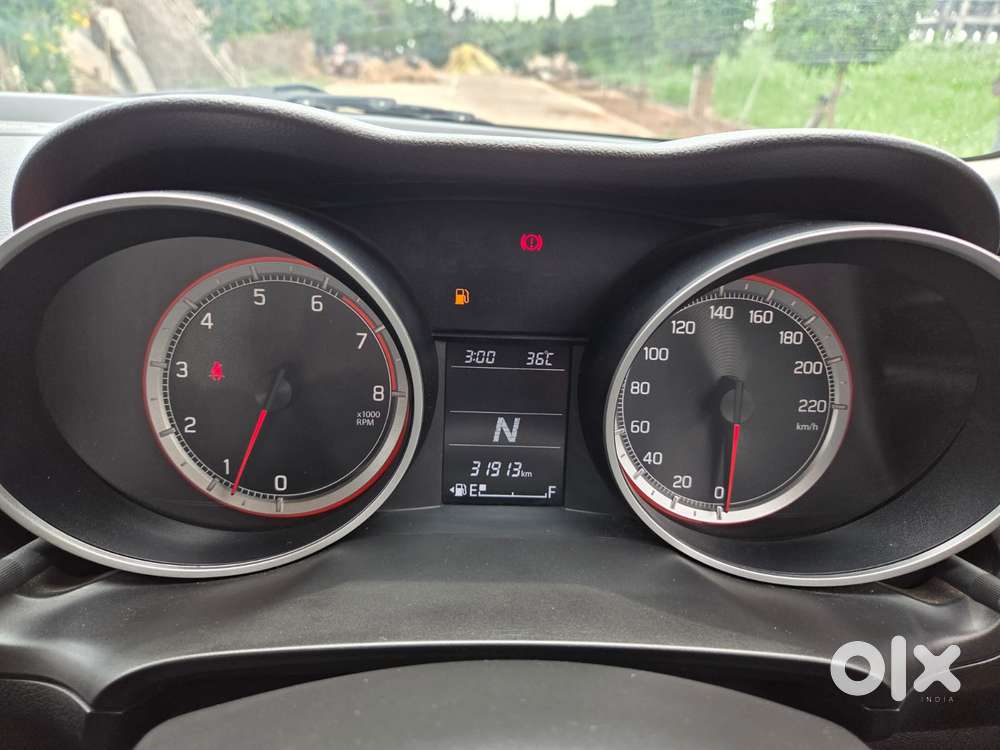Maruti Suzuki Swift Amt Zxi, 2023, Petrol