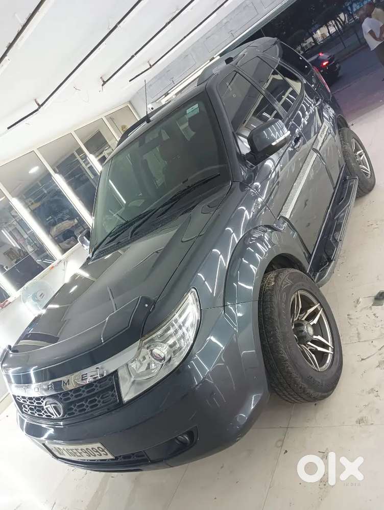 Tata Safari Storme 2017
