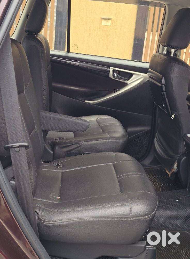 Toyota Innova Crysta 2.4 V, 2017, Diesel