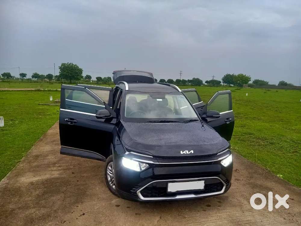 Kia Carens G 7-seater Manual Petrol 2025
