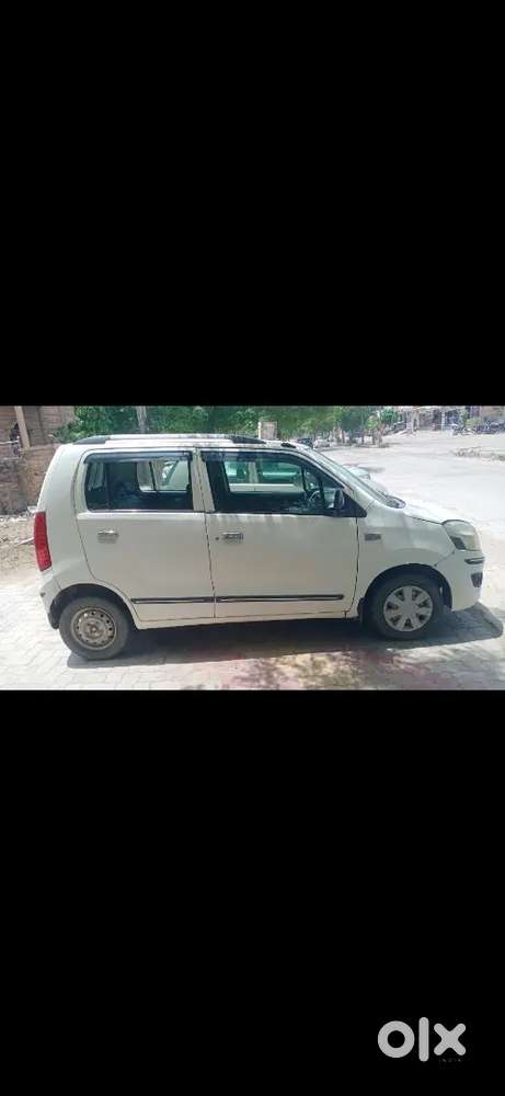 मात्र 21000 डाउन पेमेंट में अपने घर ले जाए 2016 Model Wagonr Cng