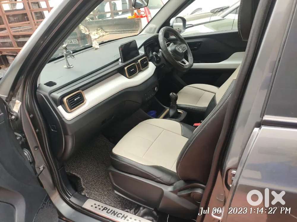 Tata Punch Accomplished Dazzle Pack