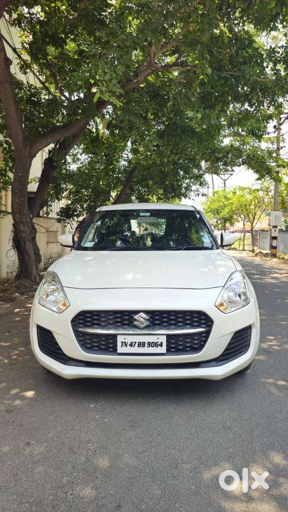 Maruti Suzuki Swift Vxi + Manual, 2023, Petrol