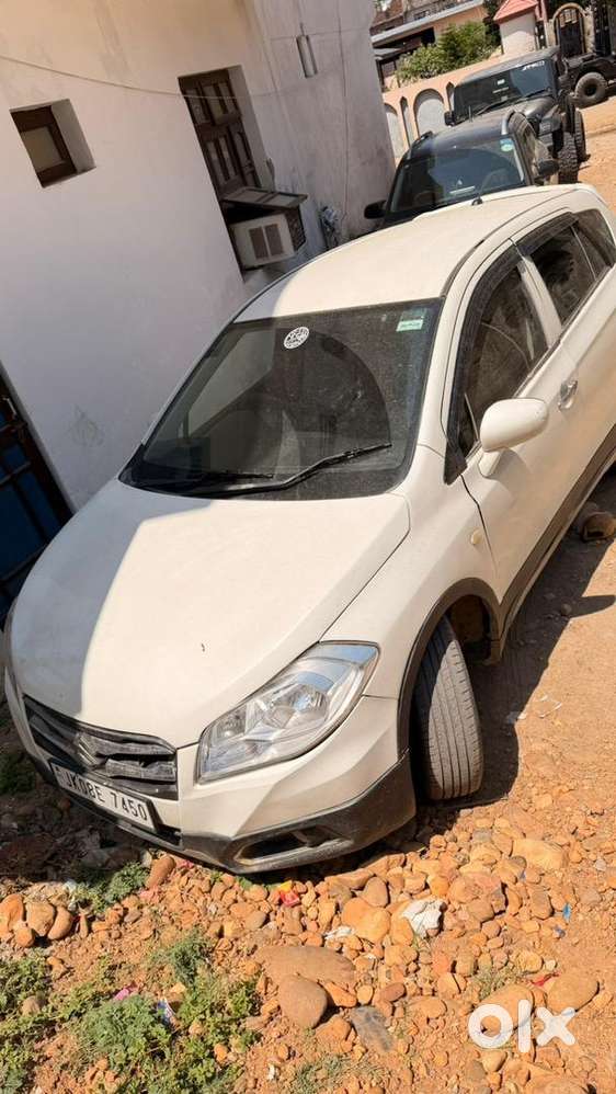 Maruti Suzuki S-cross 2016 Diesel Good Condition