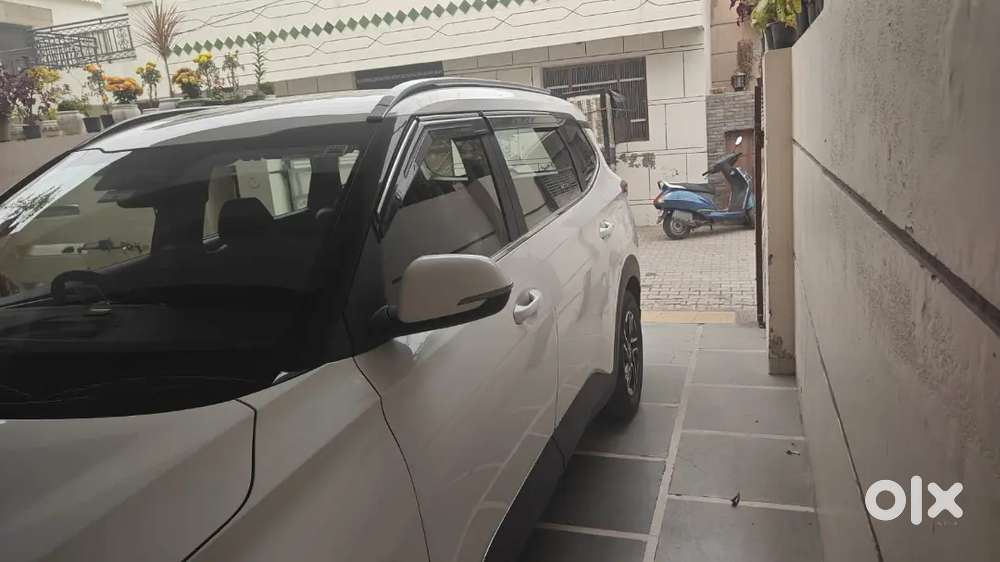 Kia Carens 2022 Petrol 20000 Km Driven, Excellent Condition,