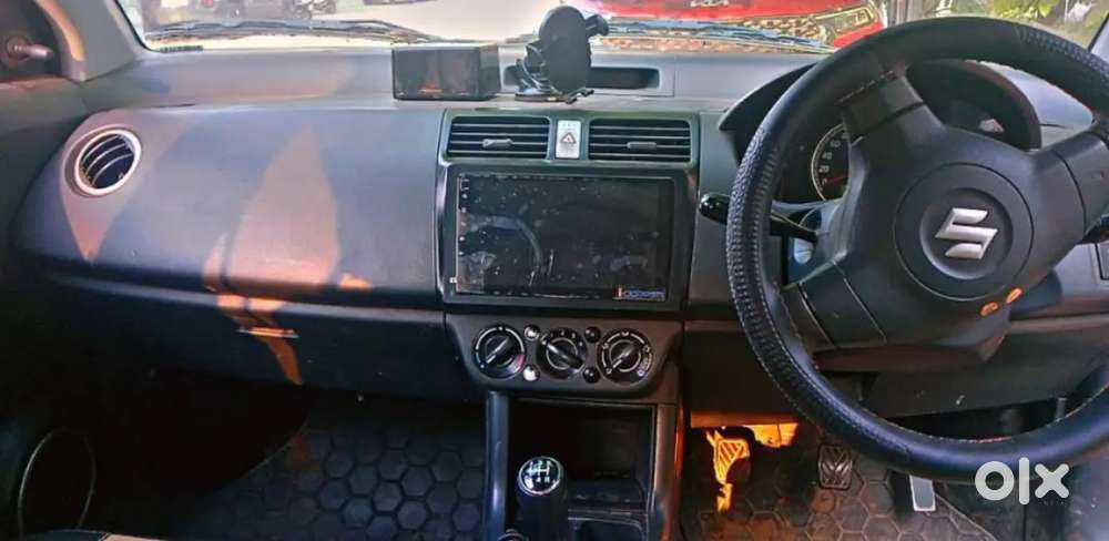 Maruti Suzuki Swift 2007 Petrol 84147 Km Driven