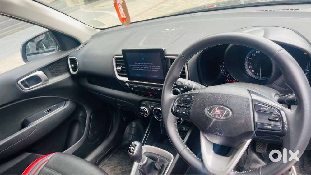 Hyundai Venue, 2022, Petrol