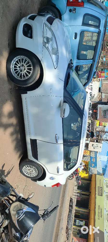 Car Well Maintained Swift Dzire 2013 Diesel 130000 Km Driven