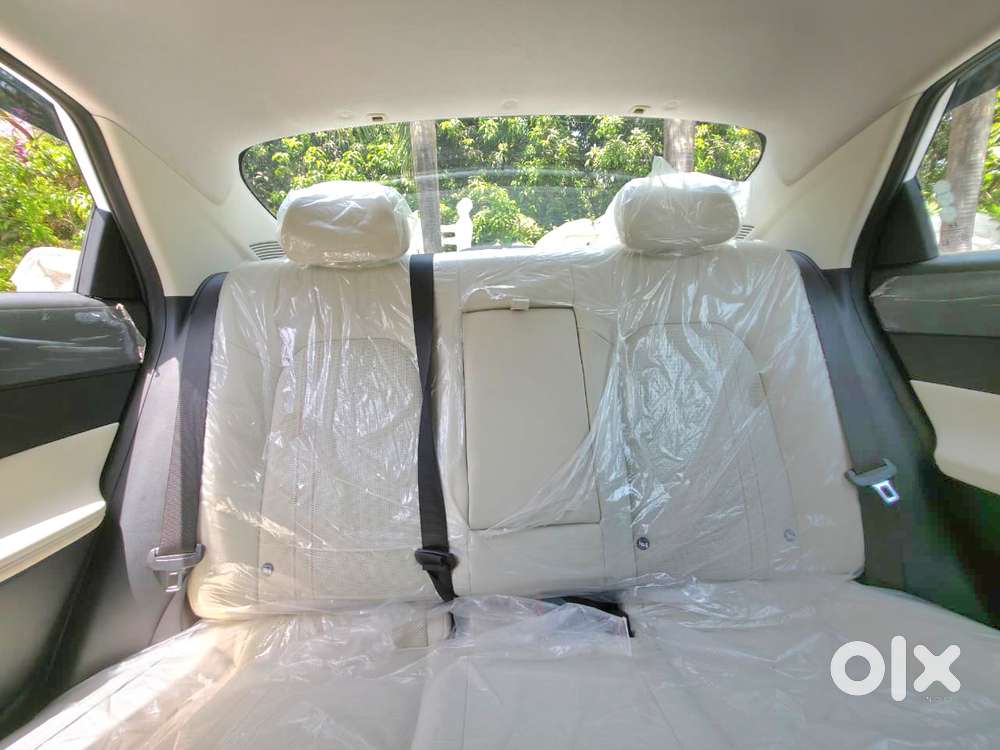 Hyundai Verna 1.5 Sx (o) Vtvt, 2024, Petrol