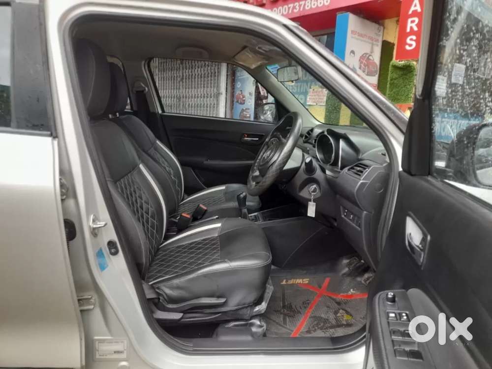Maruti Suzuki Swift Vxi, 2022, Petrol