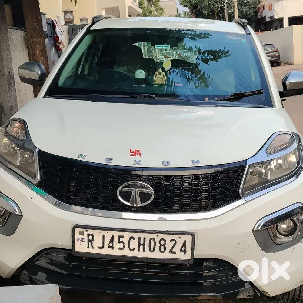 Tata Nexon 1.5 Revotorq 2018 Allloy Wheels  Tv Screen