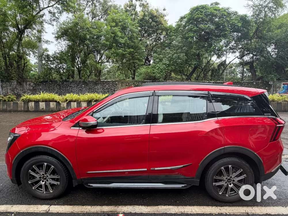 Mahindra Xuv700 2.0 Ax 7 Petrol At Str, 2023, Petrol