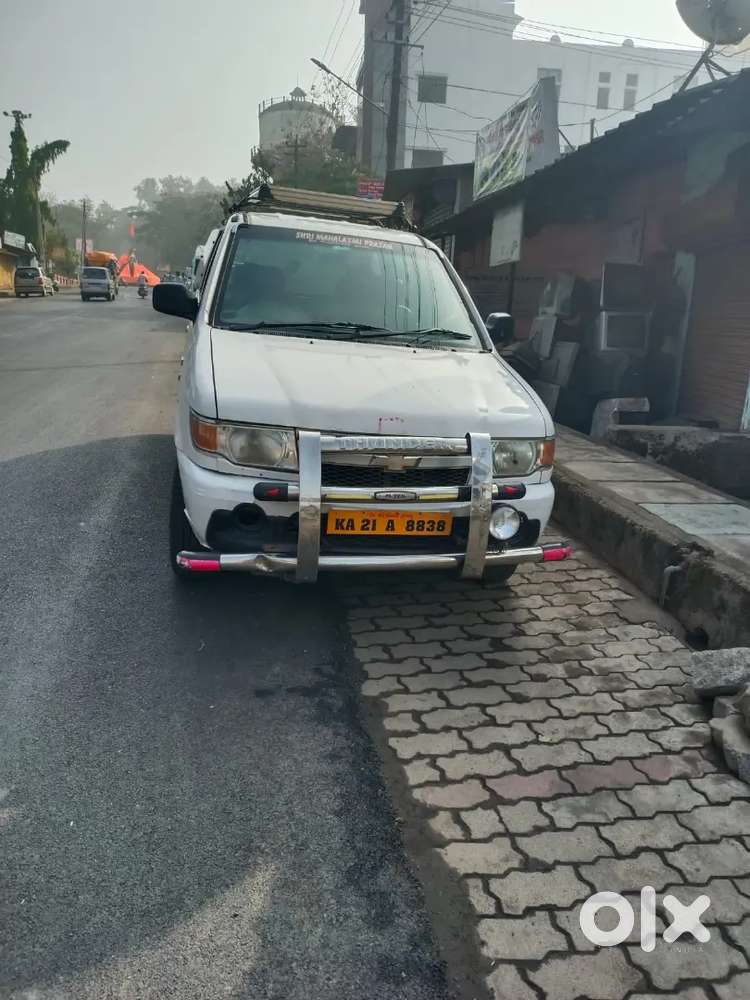 Chevrolet Tavera 2013