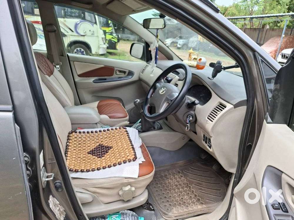 Toyota Innova 2.5 G (diesel) 7 Seater, 2012