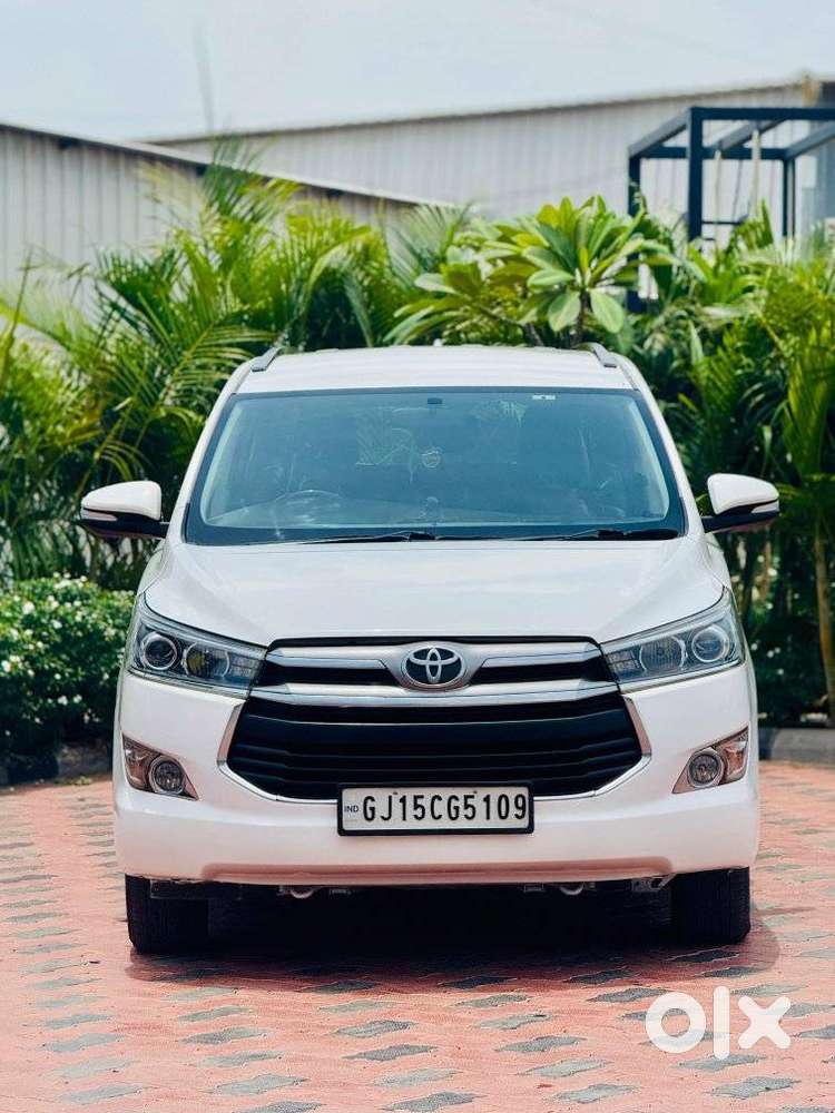 Toyota Innova Crysta 2.4 V 8 Str, 2017, Diesel