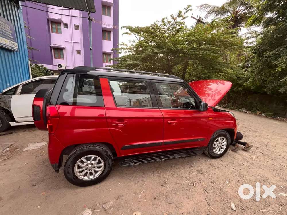 Mahindra Tuv 300 2018