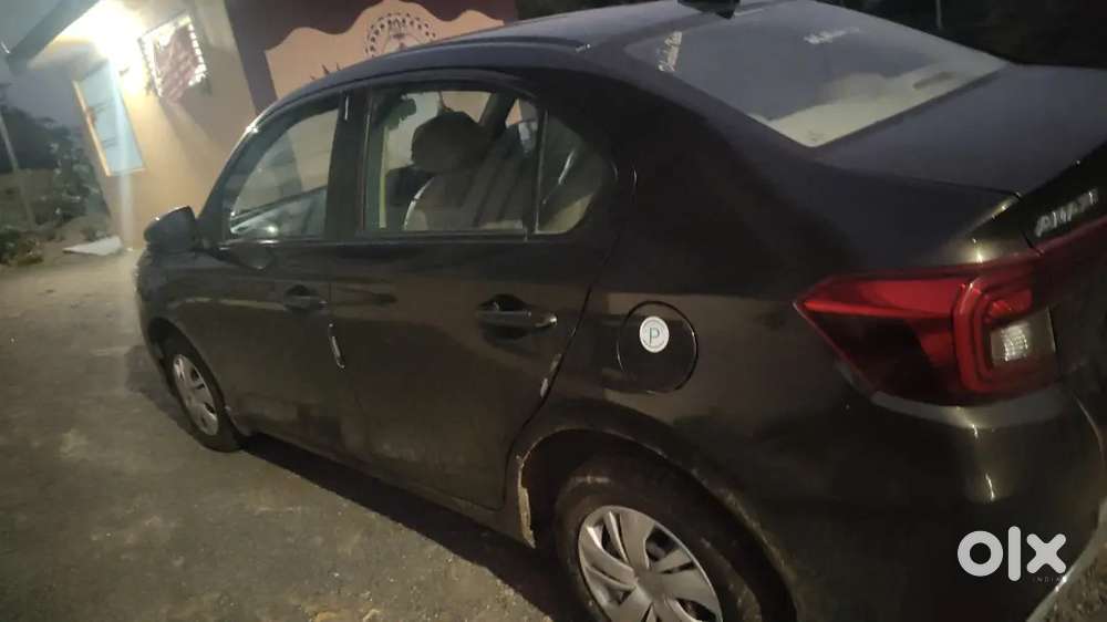 Honda Amaze 2nd Gen 2022 Petrol 52000 Km Driven
