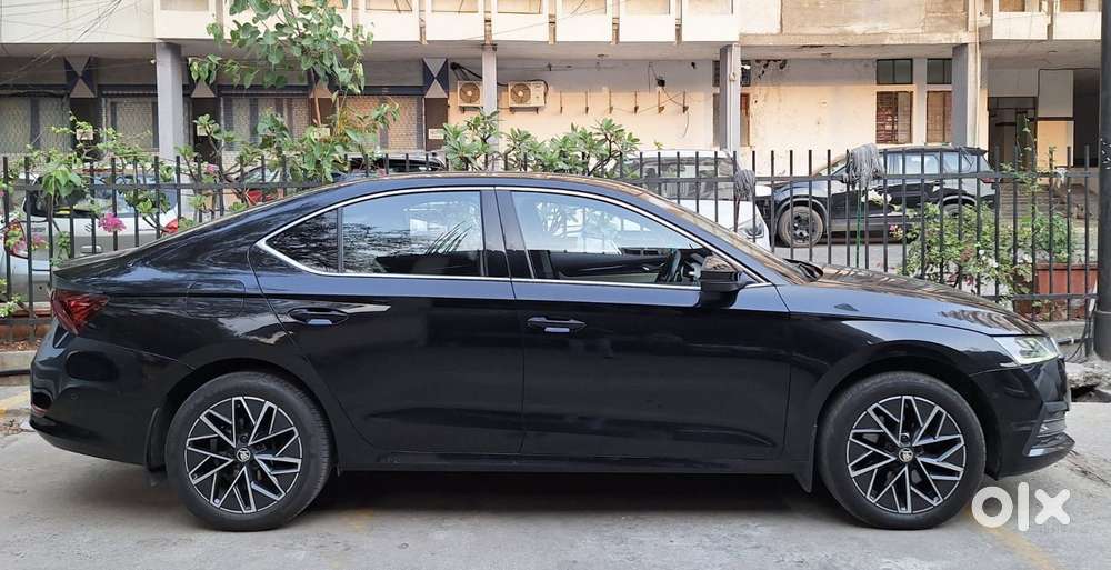 Skoda Octavia 2.0 L K Tsi At, 2022, Petrol