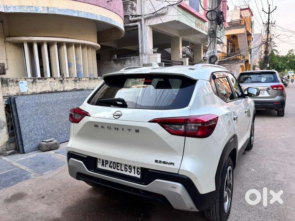 Nissan Magnite 2024 Automatic Petrol Well Maintained