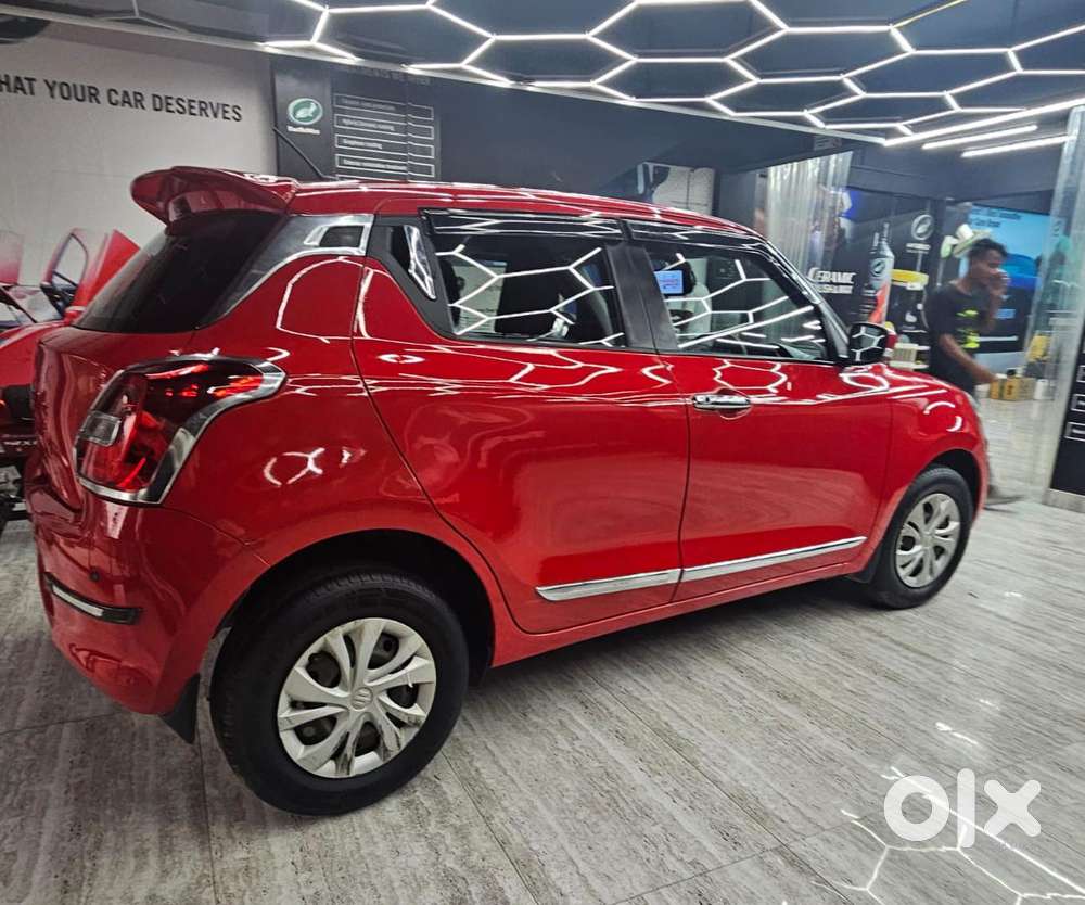 Maruti Suzuki Swift Vxi + Manual, 2018, Petrol