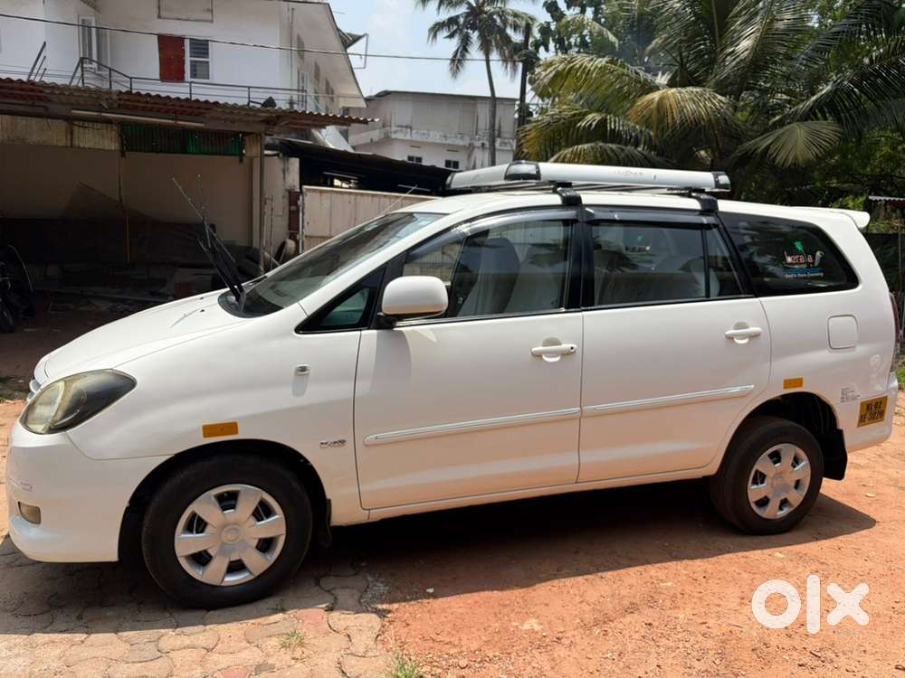 Toyota Innova 2010 Diesel Well Maintained