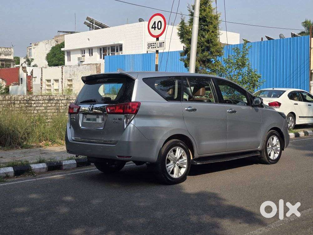 Toyota Innova Crysta 2.8z Automatic, 2018, Diesel