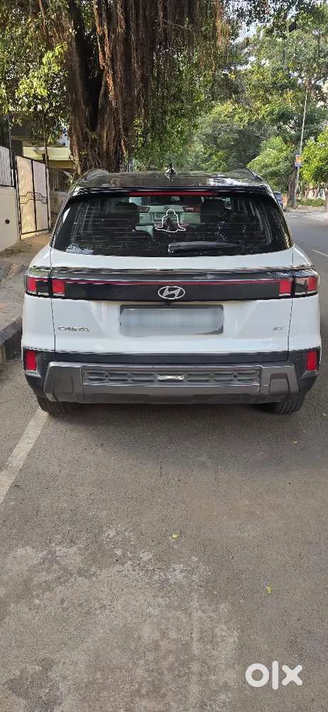 Hyundai Creta Dual Tone 2024 Diesel Well Maintained