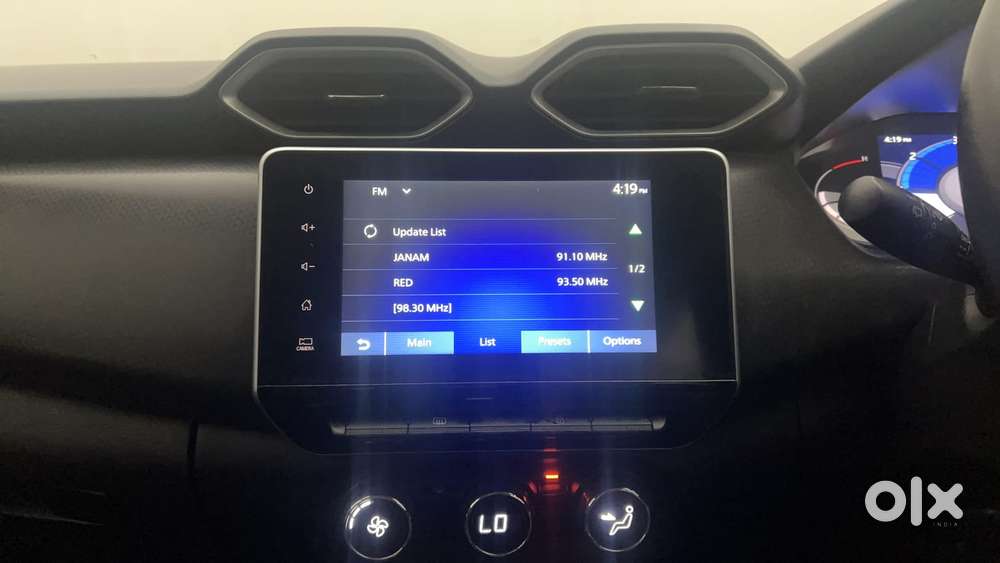 Nissan Magnite 1.0 Xv Premium Turbo Cvt, 2023, Petrol