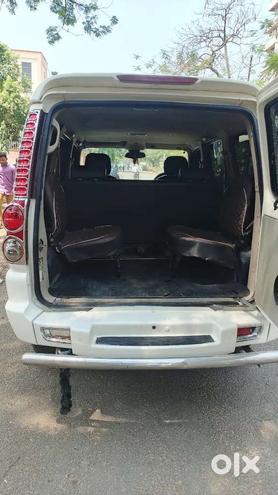 Mahindra Scorpio Vlx  2012 Diesel 98000 Km Driven