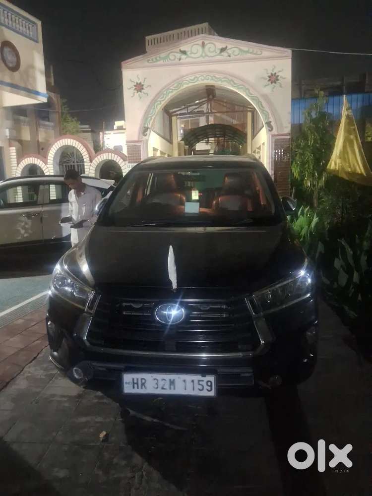 Toyota Innova Crysta 2021 Diesel 95000 Km Driven