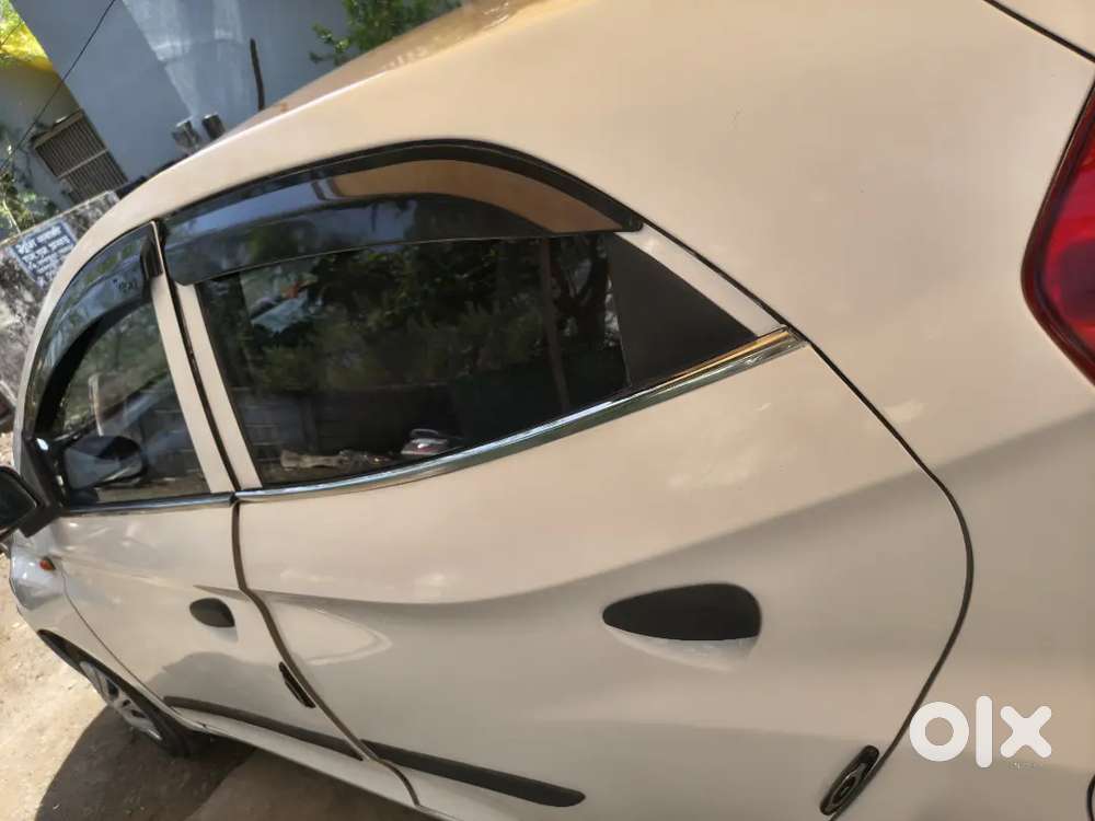 Hyundai Eon 2015 Petrol Well Maintained