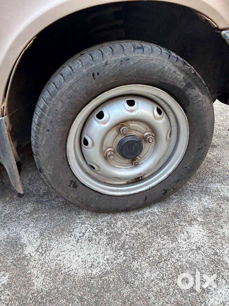 Maruti Suzuki 800 - 5 Speed