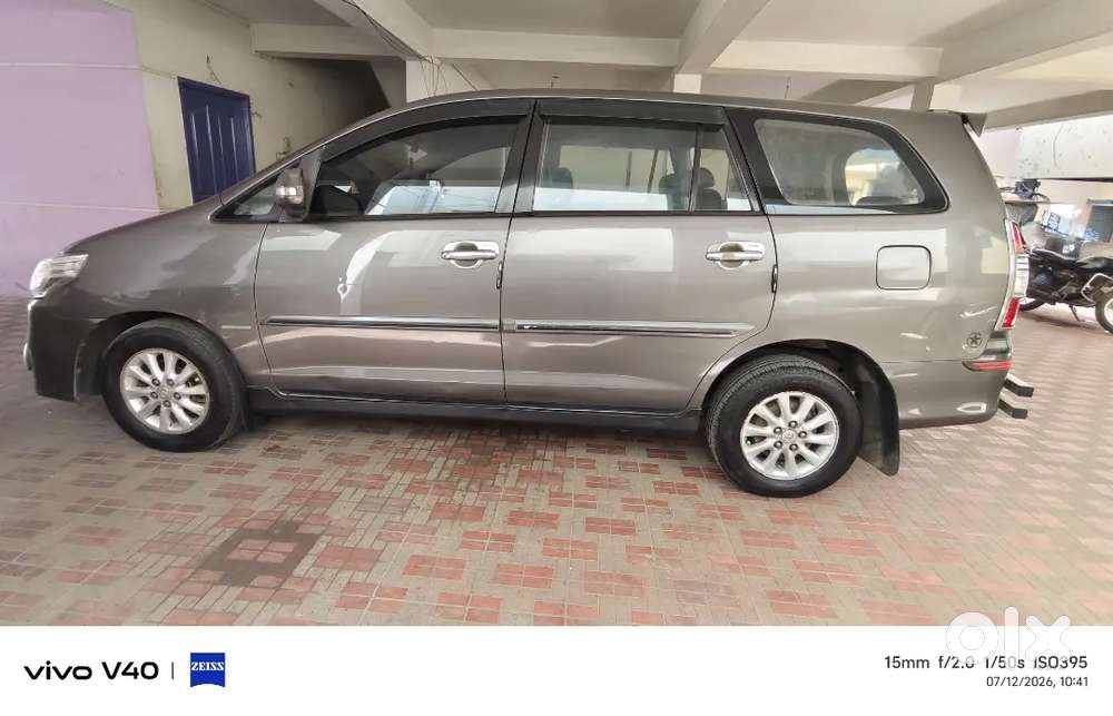 Toyota Innova Vx 2012