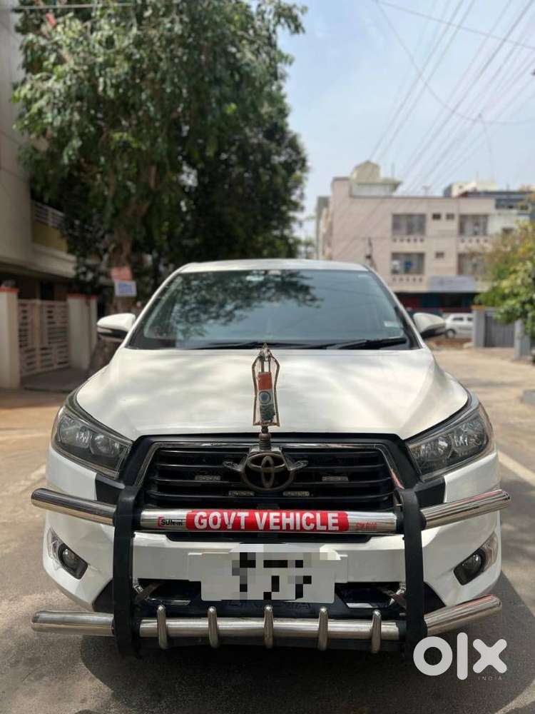 Toyota Innova Crysta 2.4 G Mt, 2017, Diesel